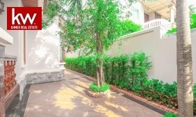 Wooden Mondern Villa for Rent