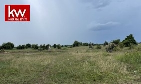 Land for Sale on National Road 41